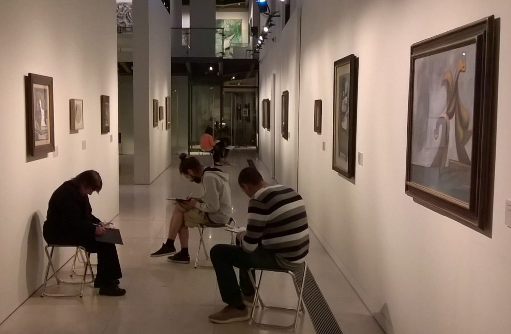 Atelier dessin avec le CATTP Argos, 22 mai 2019. Crédit photographique : Musée Granet.